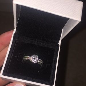 Pandora Ring